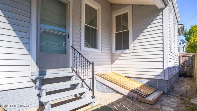 1909 Bonnycastle Ave, Louisville, KY 40205