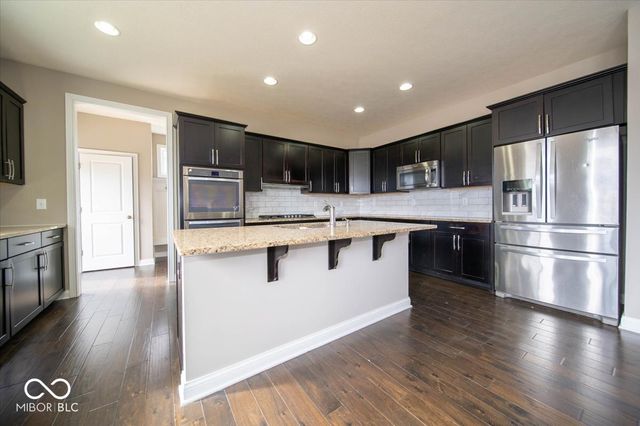 14765 Edgebrook Drive, Fishers, IN 46040