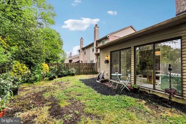 5 E OLEANDER DR, Mount Laurel, NJ 08054