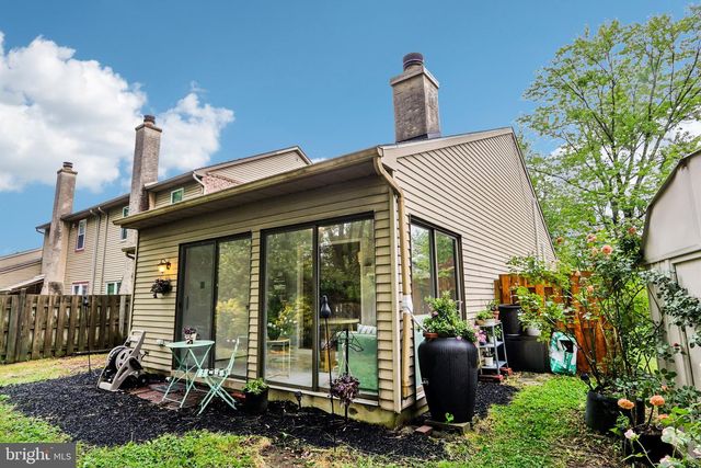5 E OLEANDER DR, Mount Laurel, NJ 08054