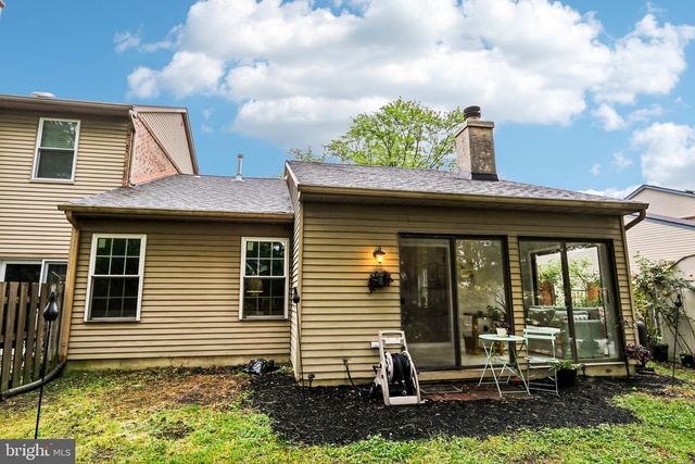 5 E OLEANDER DR, Mount Laurel, NJ 08054