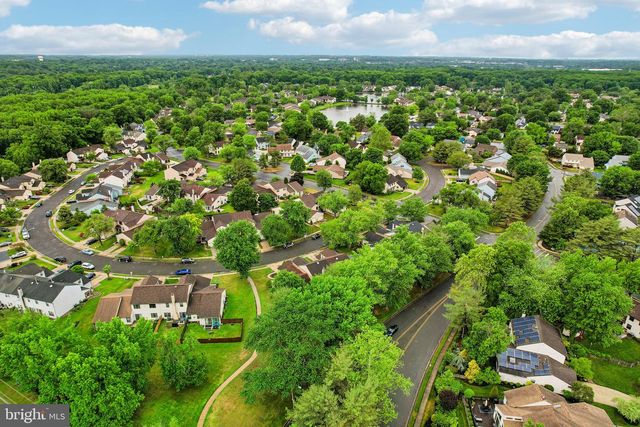 5 E OLEANDER DR, Mount Laurel, NJ 08054