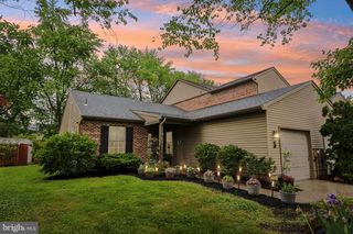 5 E OLEANDER DR, Mount Laurel, NJ 08054
