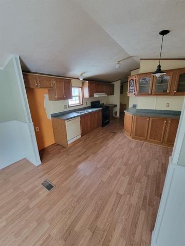 20 Nicole Drive, St. Albans Town, VT 05478