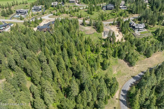 2056 Echo Canyon Dr, Harrison, ID 83833