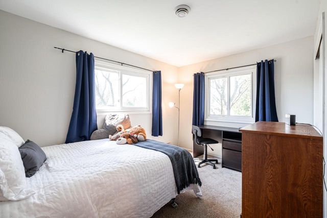 1452 N Lapham STREET, Oconomowoc, WI 53066