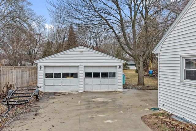 1014 SUYDAM STREET, Green Bay, WI 54301
