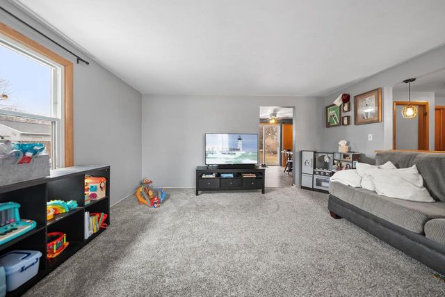 1014 SUYDAM STREET, Green Bay, WI 54301