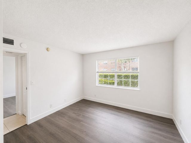 11473 NW 42nd Street, Coral Springs, FL 33065
