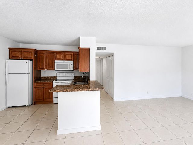 11473 NW 42nd Street, Coral Springs, FL 33065