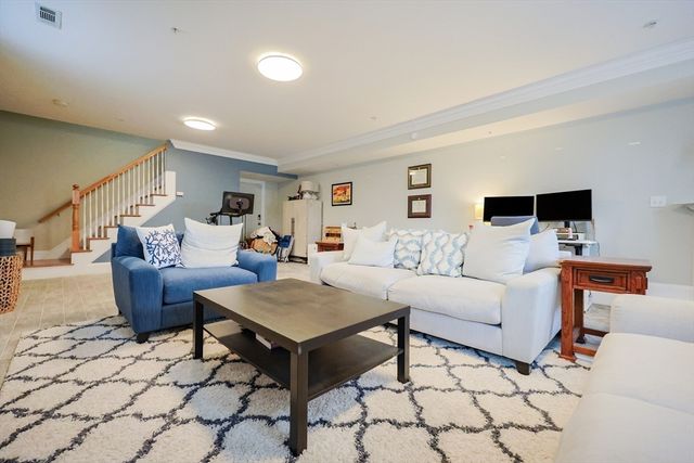 96 Dix St 2, Boston, MA 02122