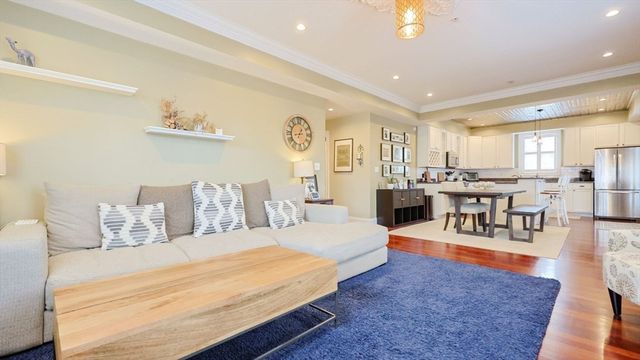 96 Dix St 2, Boston, MA 02122