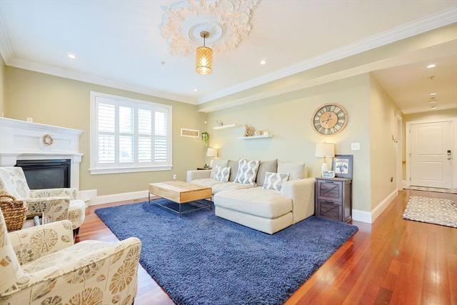 96 Dix St 2, Boston, MA 02122