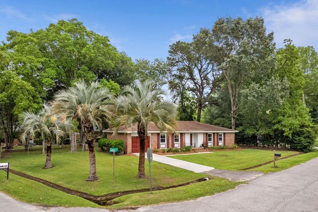 1851 Gippy Lane, Charleston, SC 29407
