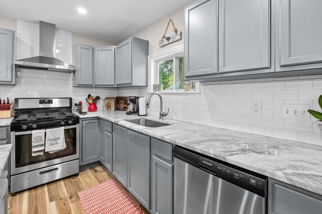 1851 Gippy Lane, Charleston, SC 29407