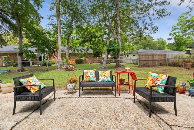 1851 Gippy Lane, Charleston, SC 29407