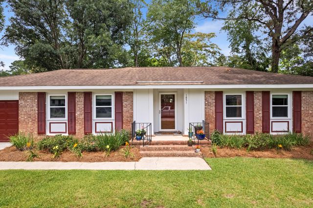 1851 Gippy Lane, Charleston, SC 29407