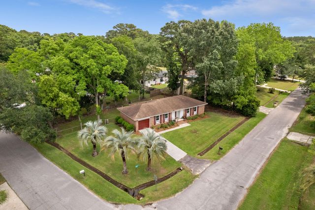1851 Gippy Lane, Charleston, SC 29407