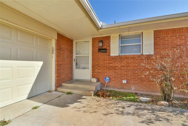608 SE Moraine Avenue, Midwest City, OK 73130