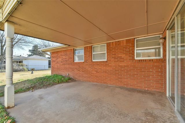 608 SE Moraine Avenue, Midwest City, OK 73130