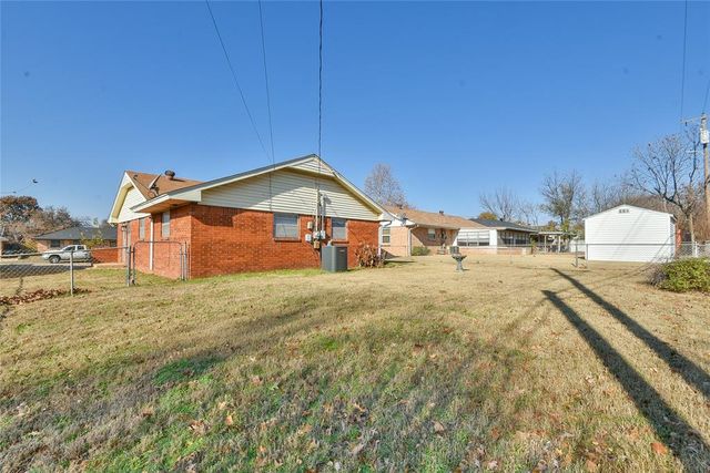 608 SE Moraine Avenue, Midwest City, OK 73130
