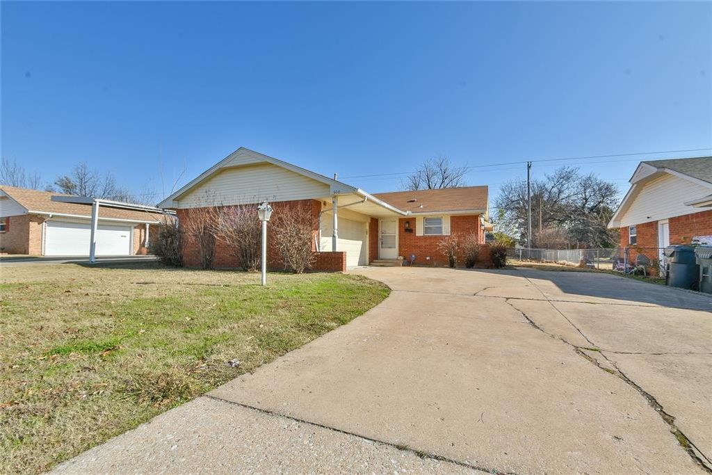 608 SE Moraine Avenue, Midwest City, OK 73130