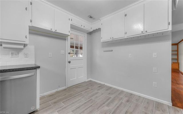 17 Cale CIR, Newport News, VA 23606