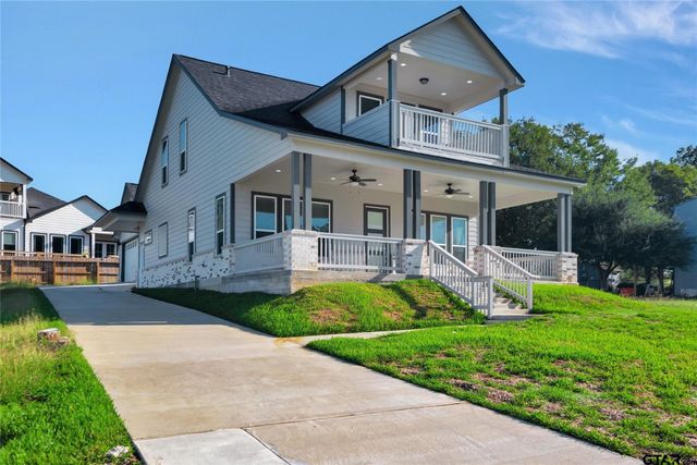 345 EDGEWATER DRIVE, Livingston, TX 77351