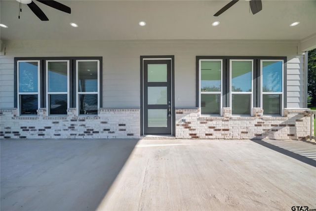 345 EDGEWATER DRIVE, Livingston, TX 77351