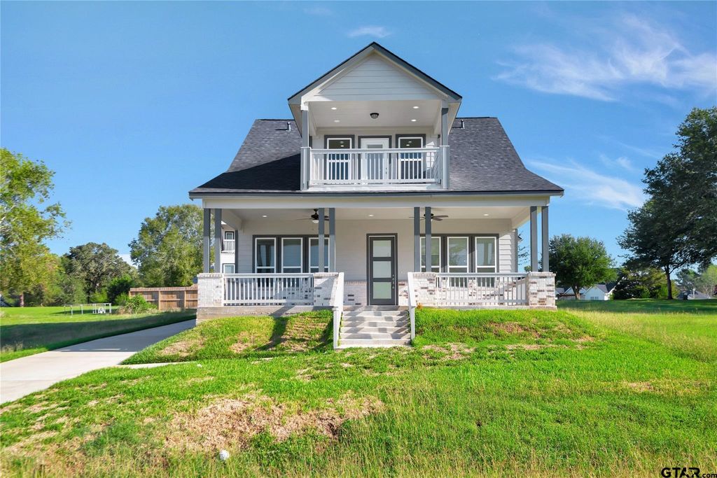 345 EDGEWATER DRIVE, Livingston, TX 77351