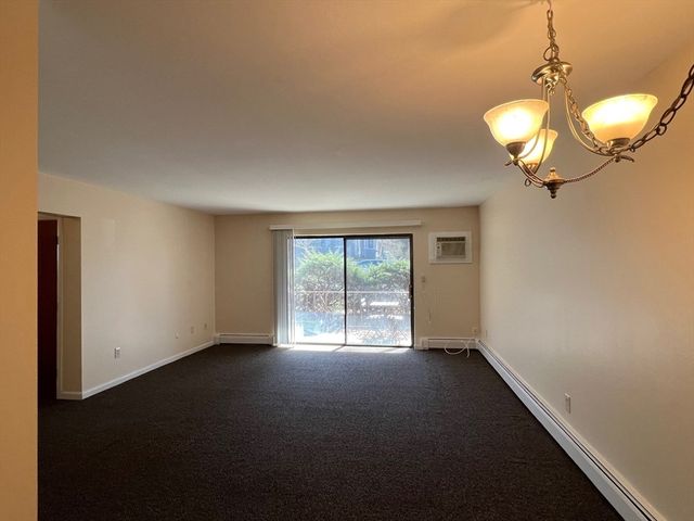 33 Paul Street 33-14, Newton, MA 02459