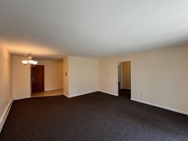 33 Paul Street 33-14, Newton, MA 02459