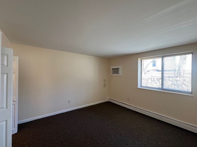 33 Paul Street 33-14, Newton, MA 02459