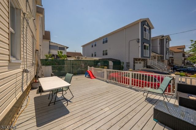 1058 Fanny St, Elizabeth City, NJ 07201
