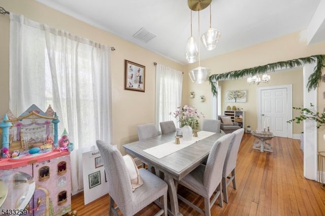 1058 Fanny St, Elizabeth City, NJ 07201