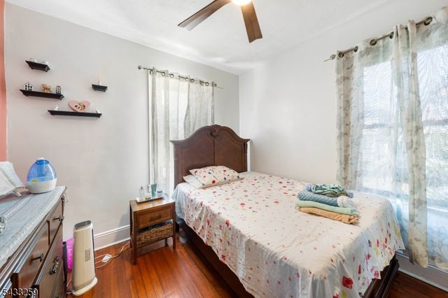 1058 Fanny St, Elizabeth City, NJ 07201
