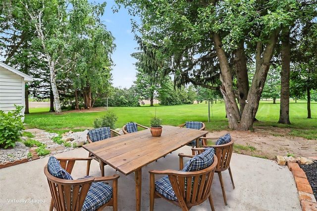 6301 S Stiles Road, Pentwater, MI 49449