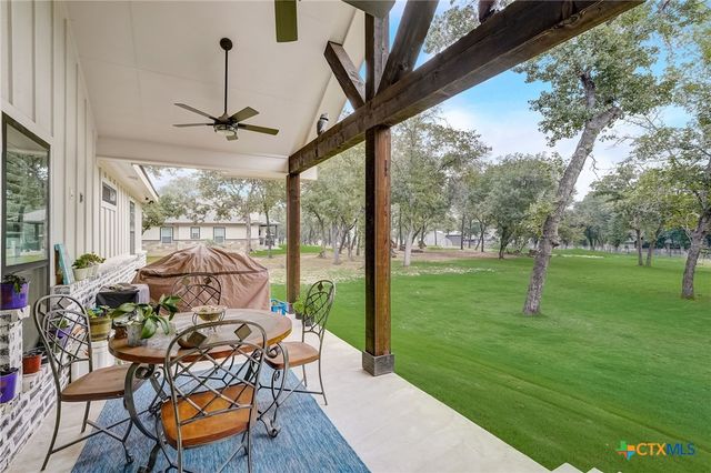 281 Cibolo Way, La Vernia, TX 78121