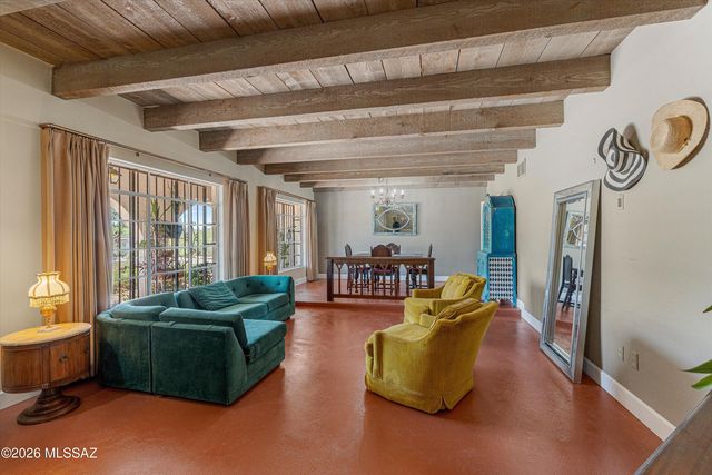 932 W San Martin Drive, Tucson, AZ 85704