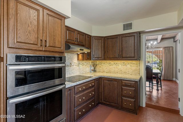 932 W San Martin Drive, Tucson, AZ 85704