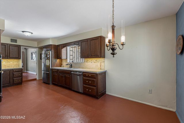 932 W San Martin Drive, Tucson, AZ 85704