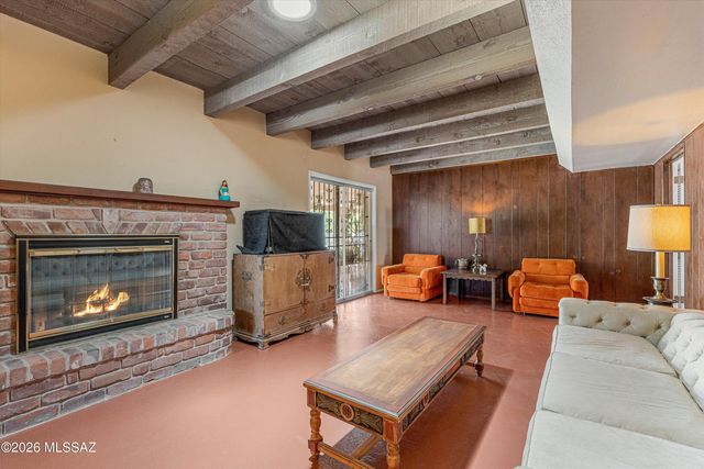 932 W San Martin Drive, Tucson, AZ 85704