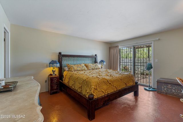 932 W San Martin Drive, Tucson, AZ 85704