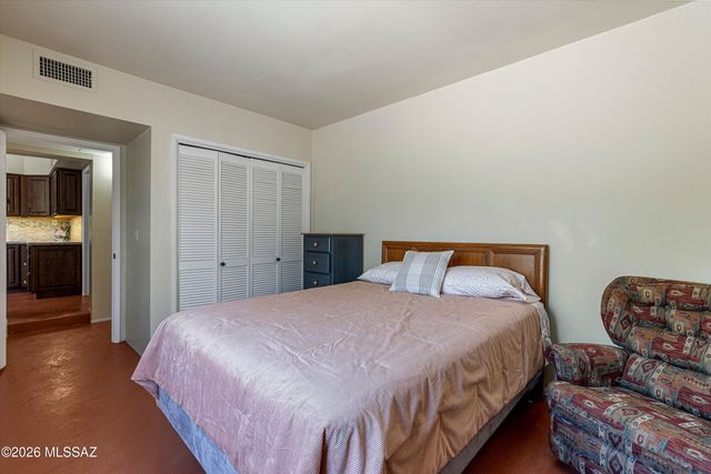 932 W San Martin Drive, Tucson, AZ 85704