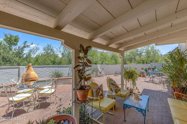 932 W San Martin Drive, Tucson, AZ 85704