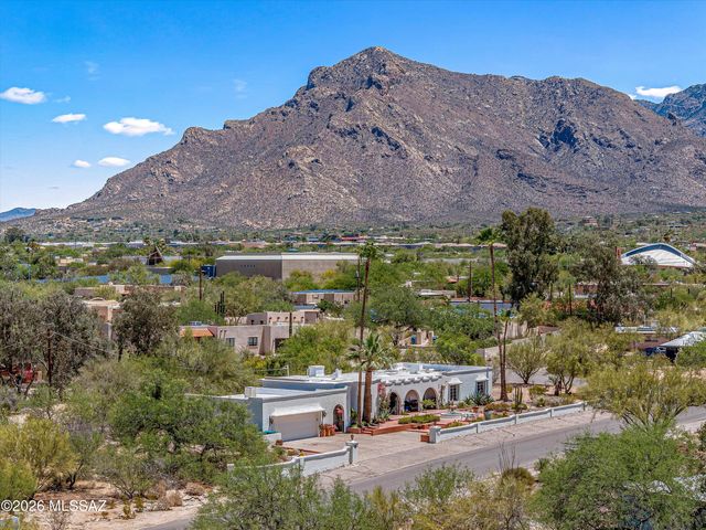 932 W San Martin Drive, Tucson, AZ 85704