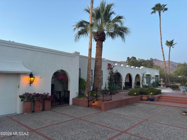 932 W San Martin Drive, Tucson, AZ 85704