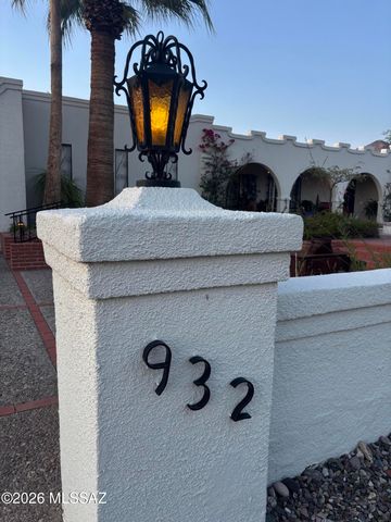 932 W San Martin Drive, Tucson, AZ 85704