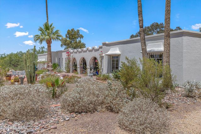 932 W San Martin Drive, Tucson, AZ 85704