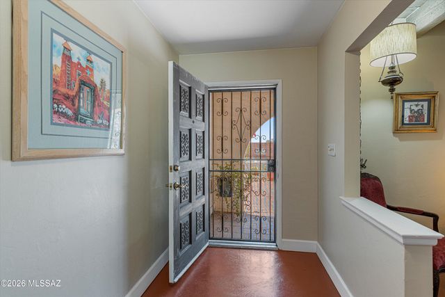 932 W San Martin Drive, Tucson, AZ 85704